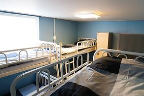 Busan Suk Bak Dot Com Guest House - Hostel