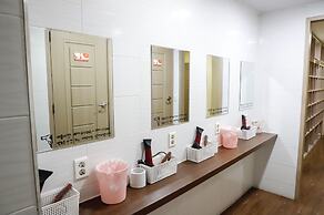 Busan Suk Bak Dot Com Guest House - Hostel