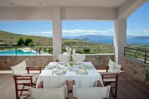 Marini Luxury Apartments and Suites