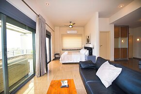 Marini Luxury Apartments and Suites