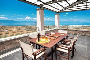 Marini Luxury Apartments and Suites