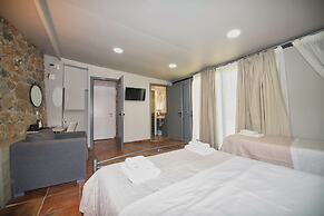 Marini Luxury Apartments and Suites