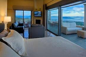 Marini Luxury Apartments and Suites