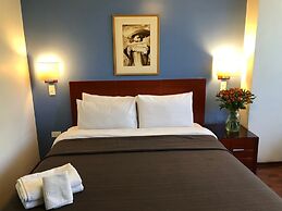 Filatelia Suites & Travel