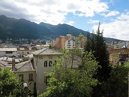 Filatelia Suites & Travel