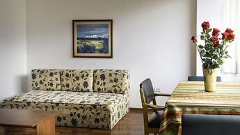 Filatelia Suites & Travel