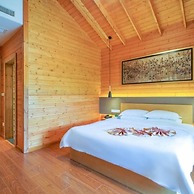 Phoenix Hotspring Resort