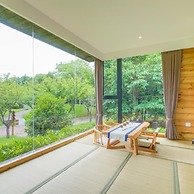 Phoenix Hotspring Resort