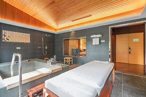 Phoenix Hotspring Resort