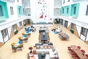 Golden Phoenix Hotel