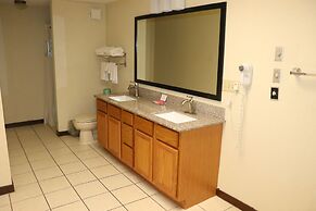 Econo Lodge Inn & Suites