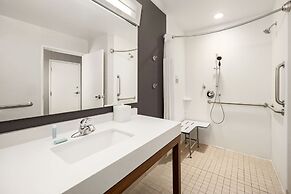 Courtyard by Marriott Columbus Phenix City