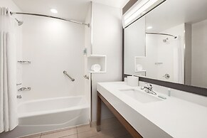 Courtyard by Marriott Columbus Phenix City