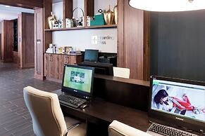 Courtyard by Marriott Richmond Downtown