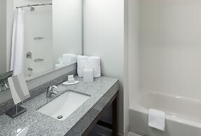 Courtyard by Marriott Richmond Downtown