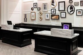 Residence Inn by Marriott Richmond Downtown