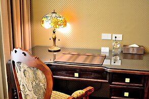 Royal Chiayi Hotel