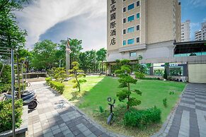 Royal Chiayi Hotel