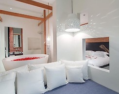 Sala Ayutthaya