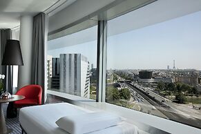 Melia Paris La Defense