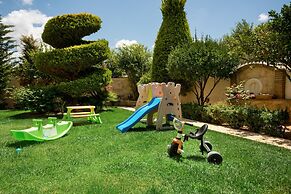 Villa Kokalis Resort