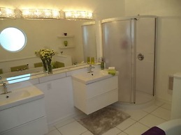 Enchanted Rainforest Guesthouse