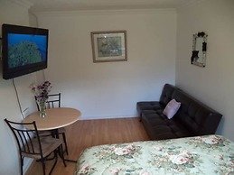 Enchanted Rainforest Guesthouse