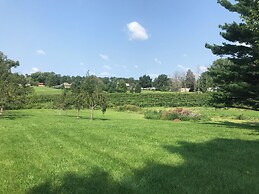 Nauvoo Grand Bed & Breakfast