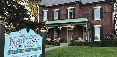 Nauvoo Grand Bed & Breakfast