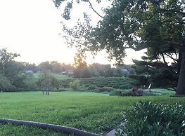 Nauvoo Grand Bed & Breakfast