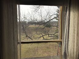Nauvoo Grand Bed & Breakfast