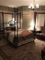 Nauvoo Grand Bed & Breakfast