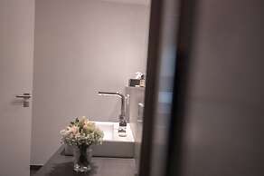 SUYTES Business Studios