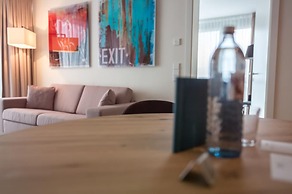 SUYTES Business Studios