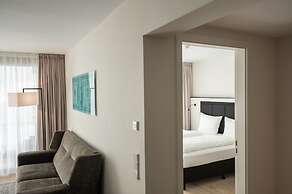 SUYTES Business Studios