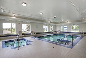 Motel 6 Airdrie, AB