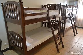 Tagaytay Country Hotel