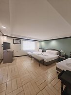 Tagaytay Country Hotel