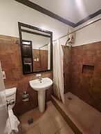 Tagaytay Country Hotel