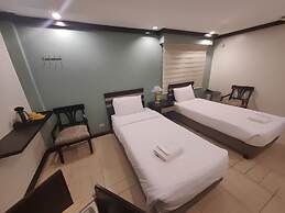 Tagaytay Country Hotel