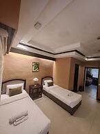 Tagaytay Country Hotel