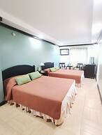 Tagaytay Country Hotel