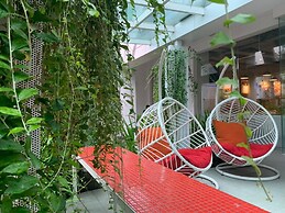 Zuri Express Mangga Dua