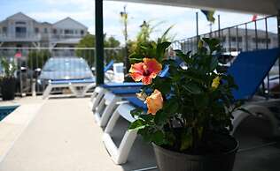 Grecian Gardens Motel