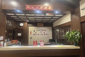Iris House Hotel