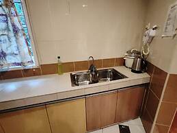 Iris House Resort & Apartment