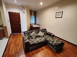 Iris House Resort & Apartment