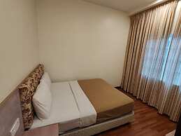 Iris House Resort & Apartment