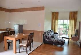 Iris House Resort & Apartment