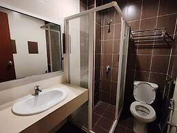 Iris House Resort & Apartment